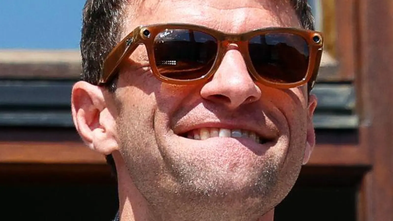 Thomas Müller sagte seinen Fans wiederholt Danke. (Foto: Karl-Josef Hildenbrand/dpa)