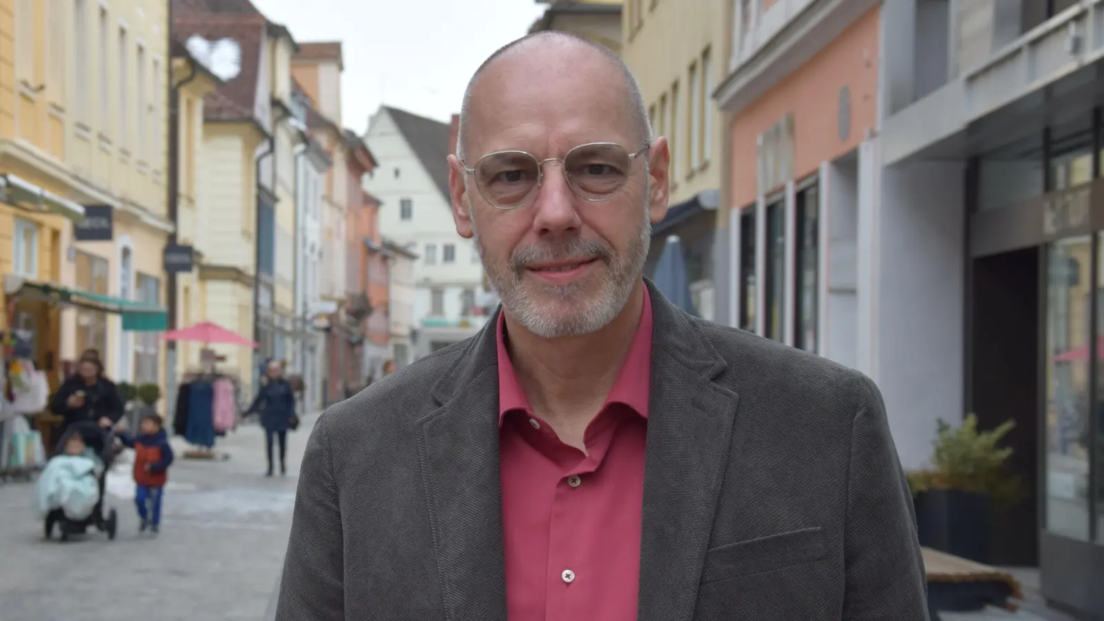 Gemeinsam mit den Menschen, dem Stadtrat und der Verwaltung das Beste für die Stadt Ansbach herausholen: Das will Hans-Jürgen Eff angehen, sollte er zum neuen Oberbürgermeister gewählt werden. (Foto: Florian Schwab)