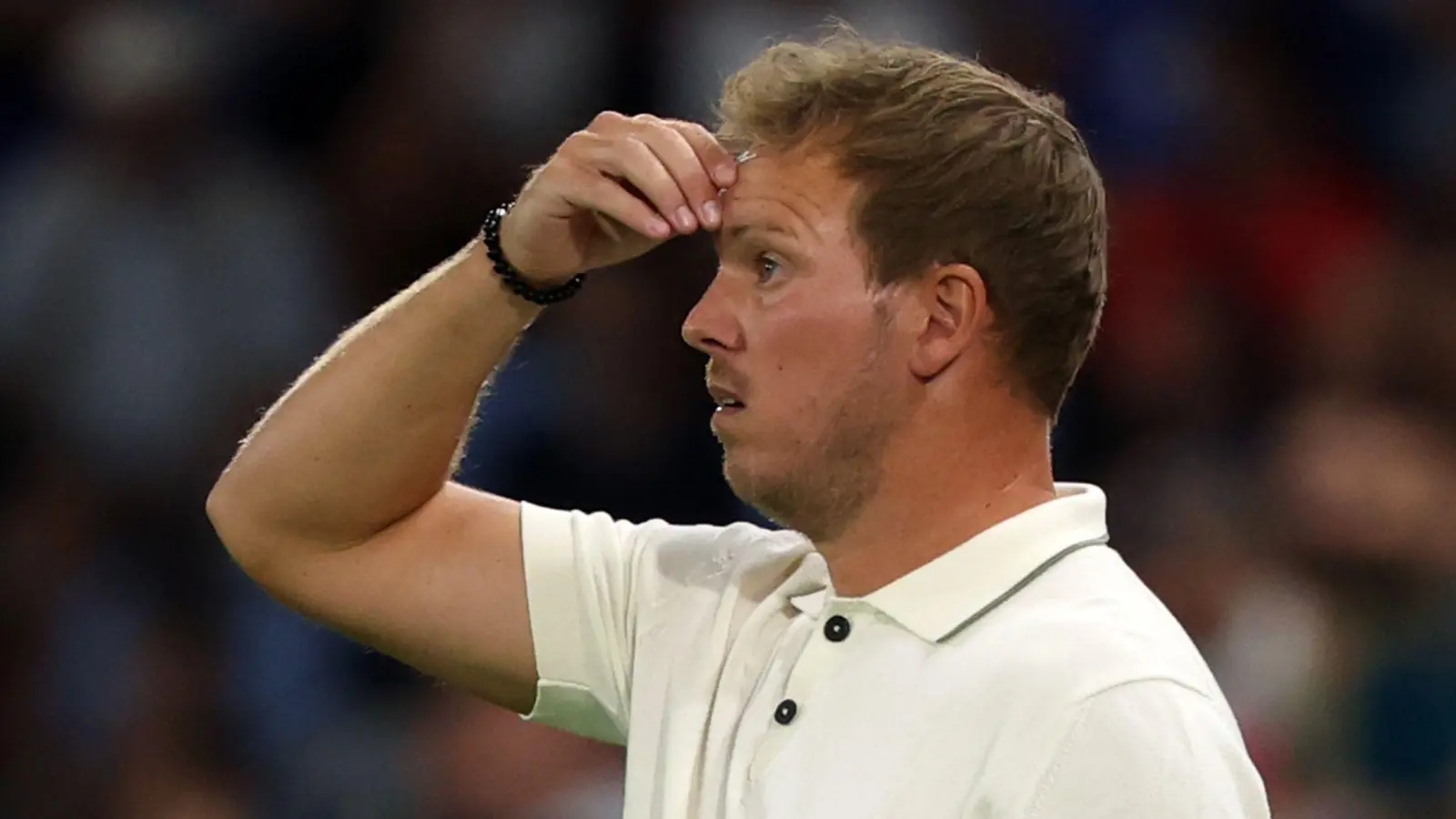 Julian Nagelsmann schrieb mit dem 0:2 in der Slowakei ungewollt DFB-Geschichte.  (Foto: Christian Charisius/dpa)