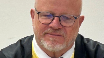 Ein Krankenpfleger ist vor dem Landgericht Landshut unter anderem wegen gefährlicher Körperverletzung verurteilt worden. (Archivbild) (Foto: Ute Wessels/dpa)