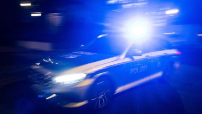 Die jungen Männer sollen sich ein Autorennen geliefert haben. (Symbolbild) (Foto: Marijan Murat/dpa)