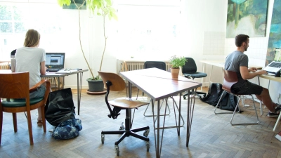 2025 wurden so viele Start-ups gegründet wie noch nie - sogar mehr als im Corona-Boomjahr 2021 (Archivbild) (Foto: Jörg Carstensen/dpa)