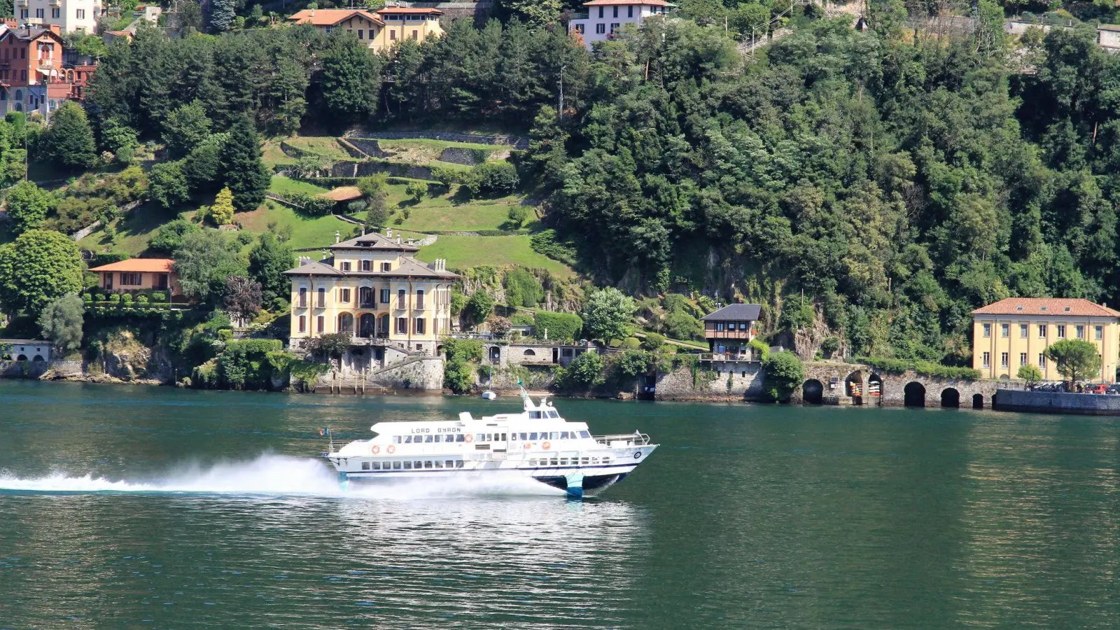 Der Comer See liegt etwa 80 Kilometer nördlich von Mailand und gehört zu den bekanntesten Ferienregionen Italiens. (Symbolbild) (Foto: Bernhard Krieger/dpa-tmn)