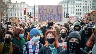 Demonstration in London, zu der die feministische Aktionsgruppe „Sisters Uncut“ aufgerufen hat. (Foto: Lucy North/SOPA Images via ZUMA Press Wire/dpa)