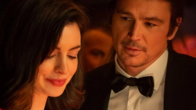 Wer lügt, wer sagt die Wahrheit? Anne Hathaway und Josh Hartnett in „Verity - Dunkle Geheimnisse“. (Foto: Alisha Wetherill/Amazon MGM/dpa)