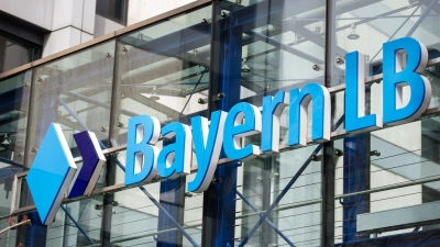 Die BayernLB macht immer noch gute Geschäfte, doch geht der Gewinn wie erwartet zurück. (Archiv) (Foto: Christina Sabrowsky/dpa)