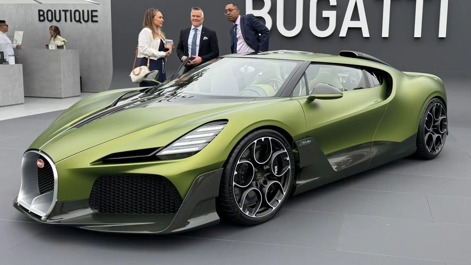 Das Einzelstück Brouillard von Bugatti wurde auf der Car Week im kalifornischen Monterey gezeigt.  (Foto: Thomas Geiger/dpa-tmn)