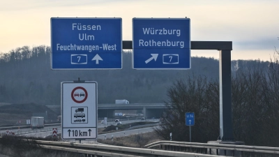 Auf der A6 und der A7 war um das Autobahnkreuz Feuchtwangen am Freitag Stau. (Foto: Tizian Gerbing)