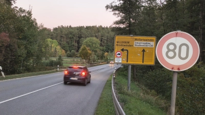 Der stetige Wechsel der Tempolimits von 60 und 80 Kilometern pro Stunde soll bei Brodswinden verschwinden. Im Verkehrsausschuss einigte man sich auf eine einheitliche Geschwindigkeitsbegrenzung. (Foto: Robert Maurer)