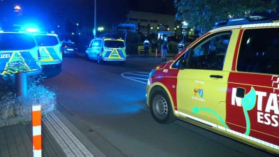 Die Polizei war in der Nacht mit vielen Kräften vor Ort. (Foto: Fotoreport-DB/dpa)