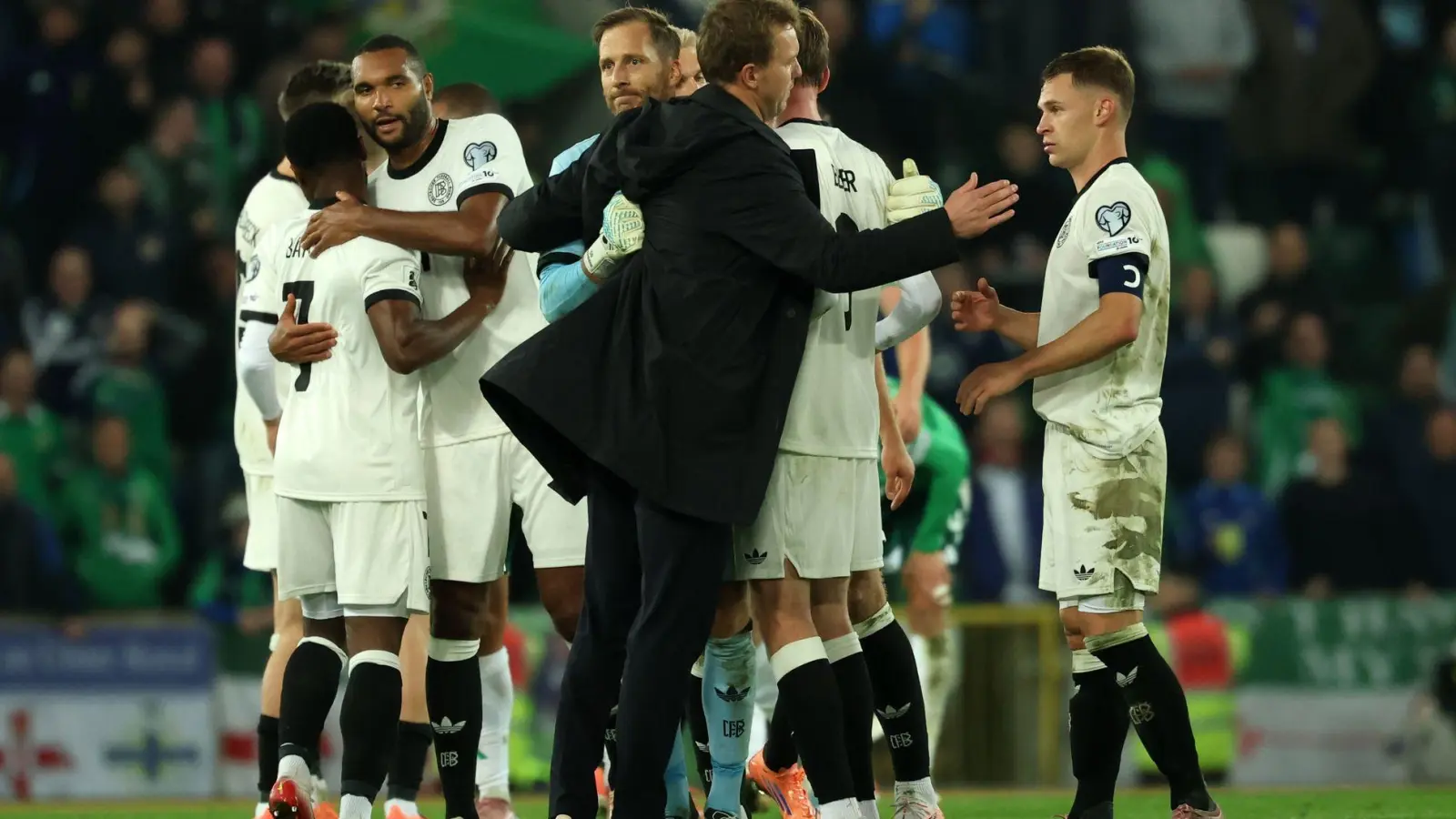 Die deutschen Nationalspieler und Bundestrainer Julian Nagelsmann haben wieder Hoffnung wegen der WM-Auslosung. (Archivbild) (Foto: Christian Charisius/dpa)