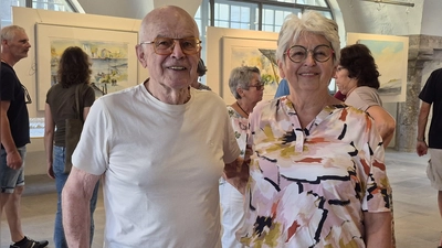 Ekkehard und Ilse Hofmann zeigen bei ihrer gemeinsamen Ausstellung ihre Werke, die von Reisen in viele Länder beeinflusst wurden. (Foto: Margit Schwandt)