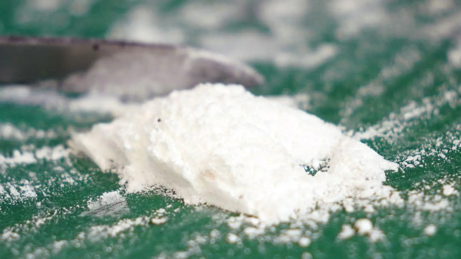 Die Polizei entdeckte drei Kilogramm Kokain im Auto einer jungen Frau. (Symbolbild) (Foto: Marcus Brandt/dpa)