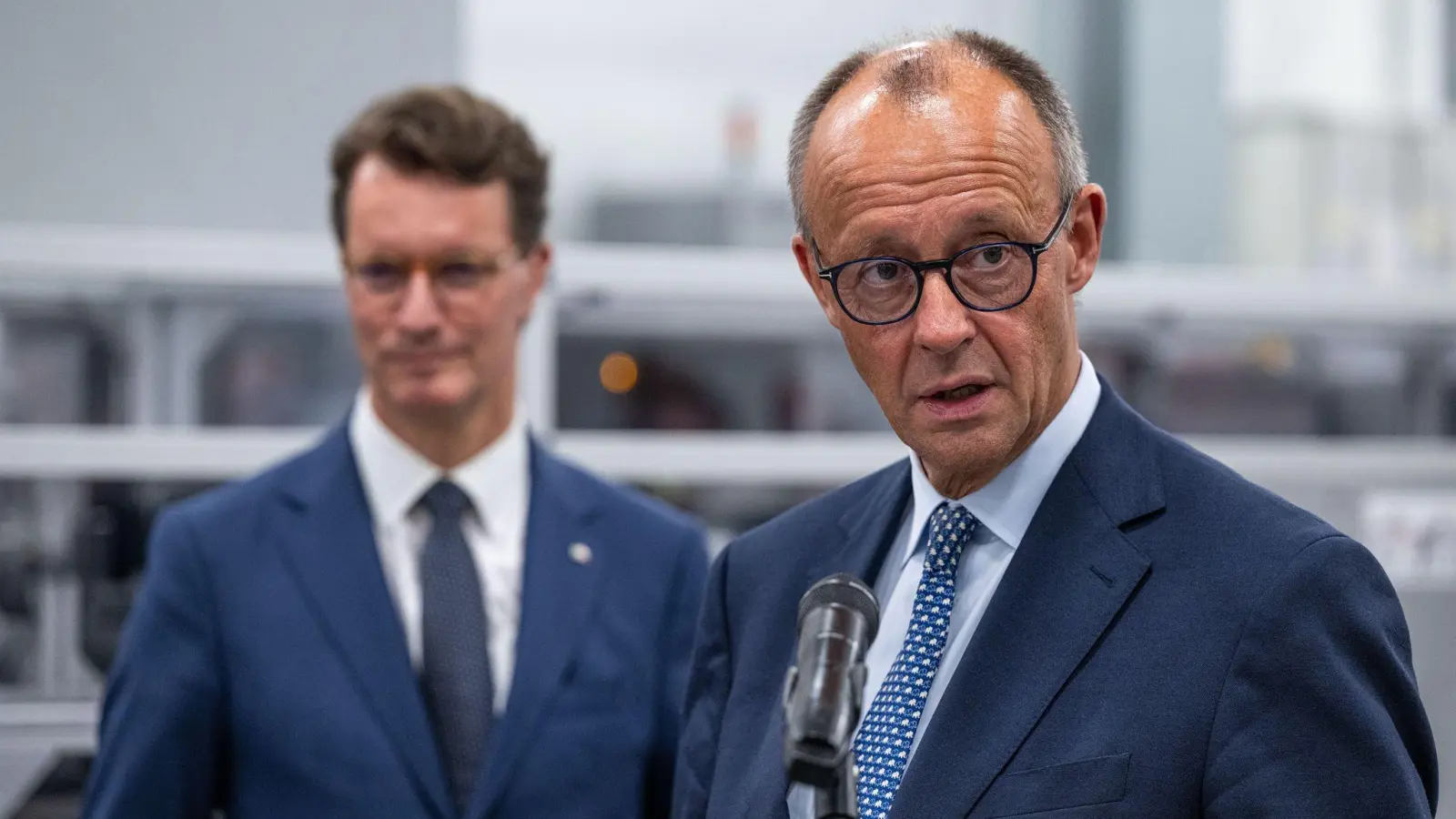 Die Kommunalwahl wird wohl auch Spuren auch in der Bundespolitik hinterlassen. (Archivbild) (Foto: Guido Kirchner/dpa)