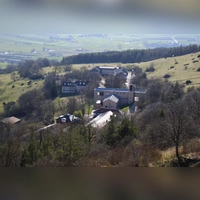 Das Evangelische Bildungszentrum Hesselberg plant in Zusammenarbeit mit den umliegenden Gemeinden ein Dokumentationsprojekt zur Geschichte des Hesselbergs und erhält dafür 300.000 Euro aus LEADER-Mitteln. (Archivbild: Peter Tippl)