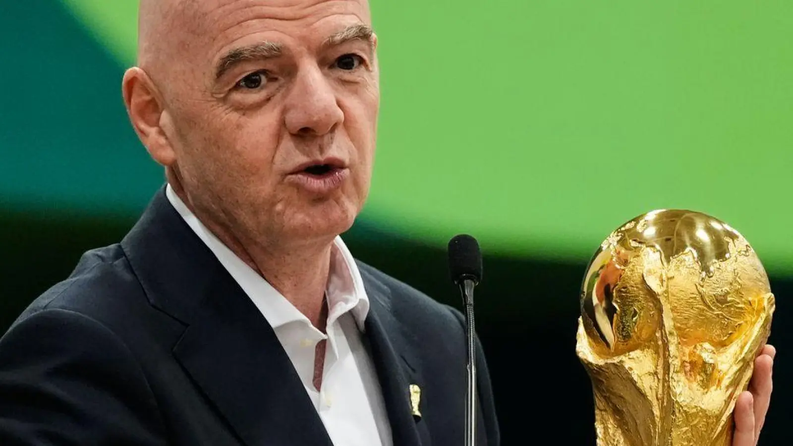 Die FIFA um Präsident Gianni Infantino erklärt sich. (Archivfoto) (Foto: Tony Gutierrez/AP/dpa)