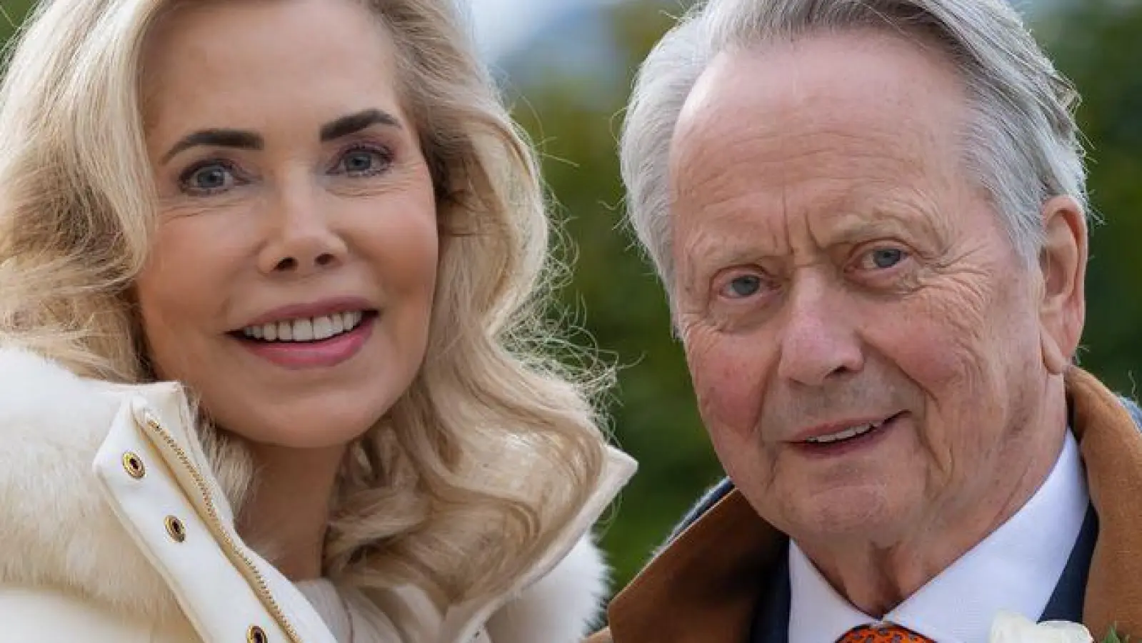 Gabriela zu Leiningen und Wolfgang Porsche haben geheiratet.  (Foto: Albert Moser/Porsche/dpa)