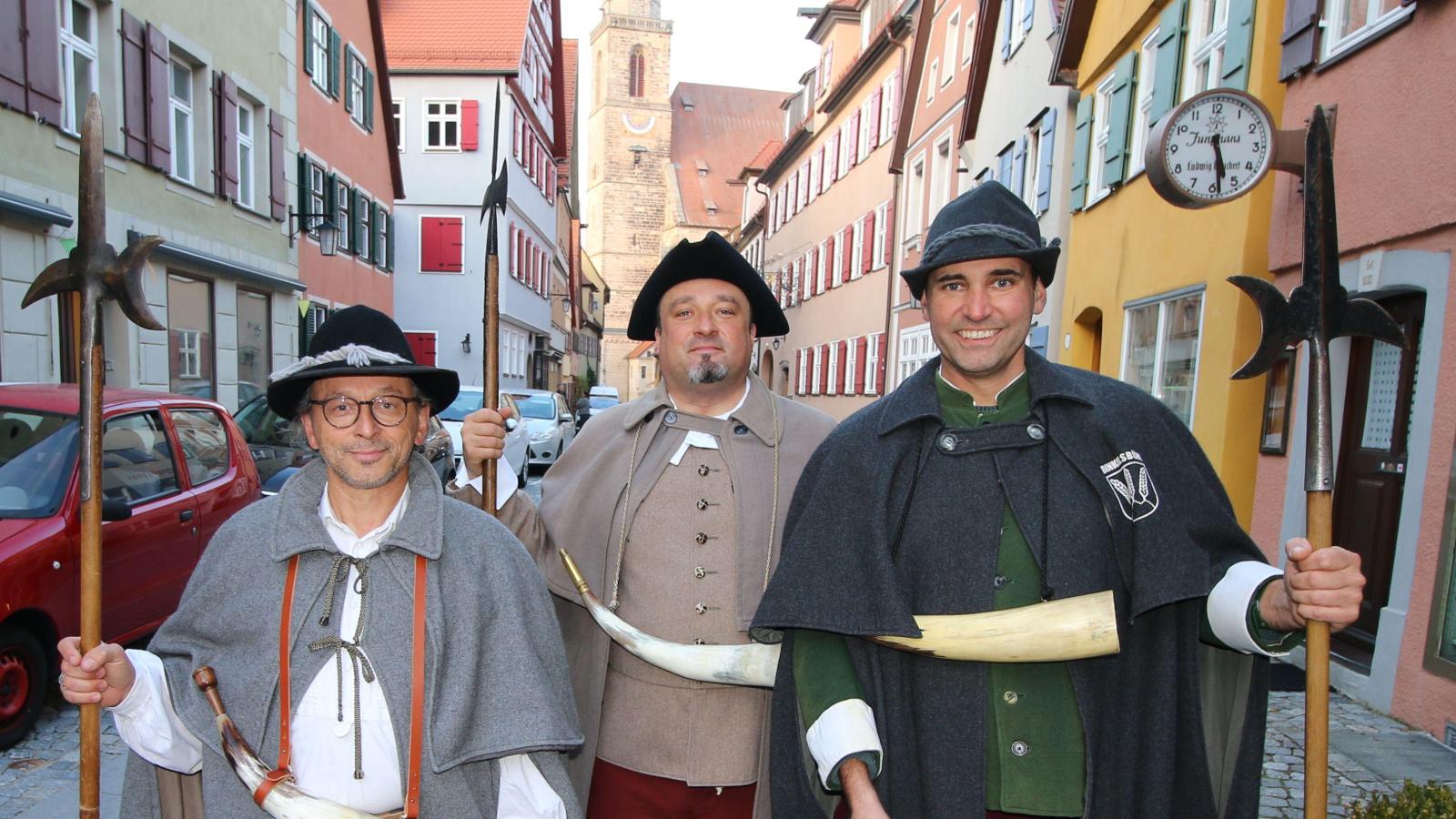 Geschichte lebendig machen: Was Dinkelsbühls drei neuen Nachtwächtern ...