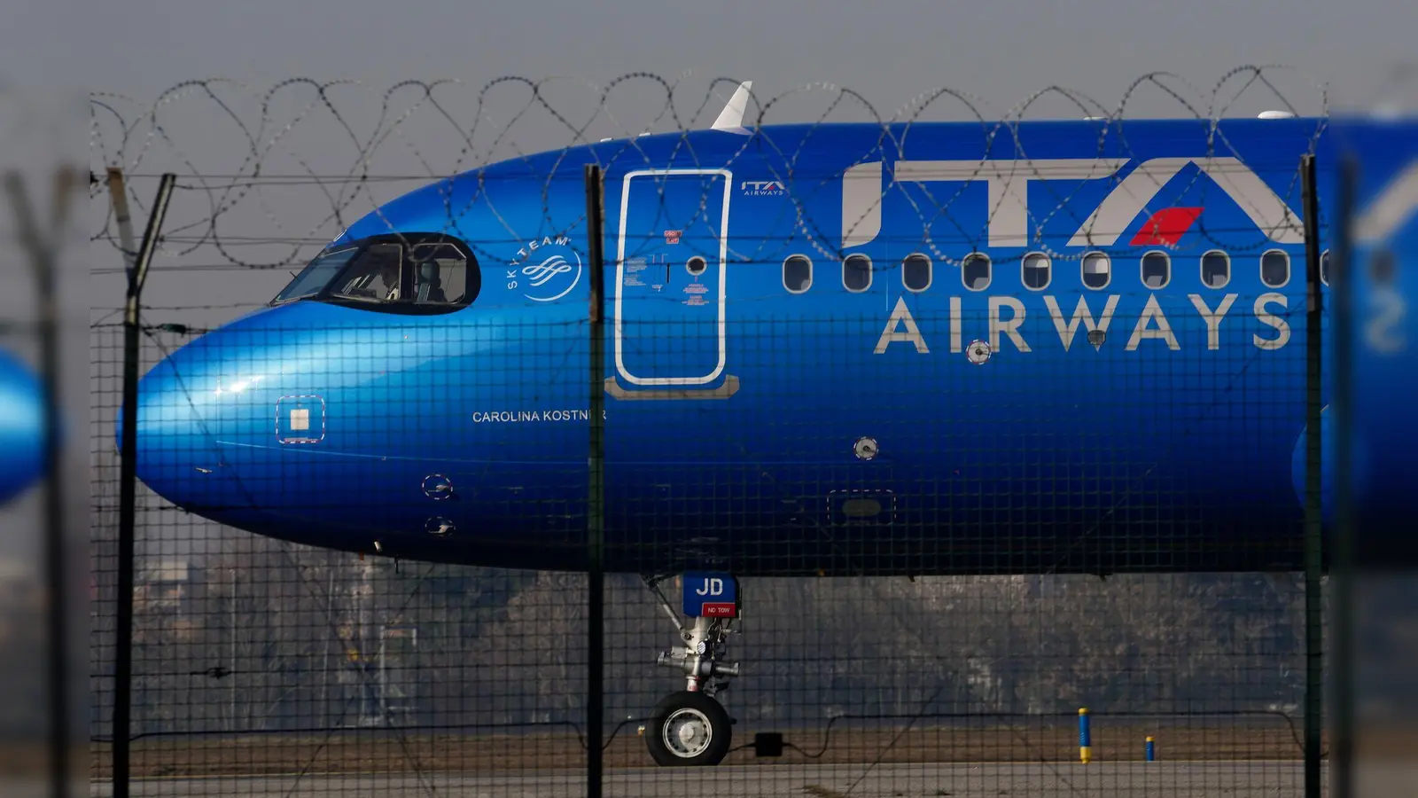 Der Flugverkehr über Italien ist beeinträchtigt. (Archivbild) (Foto: Luca Bruno/AP/dpa)