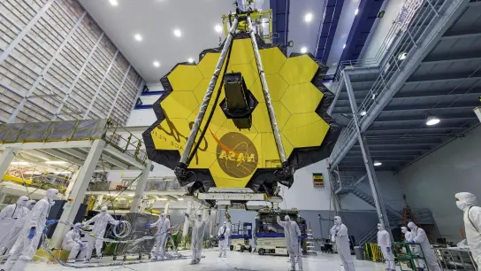 Das „James-Webb“-Weltraumteleskop liefert die bislang tiefsten und detailreichsten Einblicke in den Weltraum. (Foto: Laura Betz/NASA/AP/dpa)