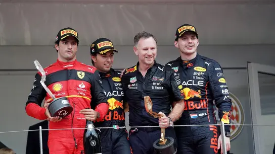 Ferrari-Pilot Carlos Sainz kann sich über Platz zwei in Monaco nicht wirklich freuen. (Foto: Hasan Bratic/dpa)