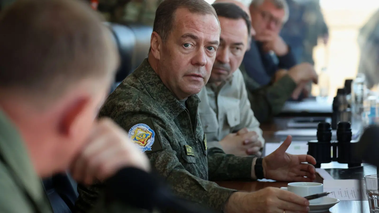 Medwedew wirft der Bundesregierung die Unterdrückung der Opposition in Deutschland vor. (Archivbild) (Foto: Ekaterina Shtukina/Pool Sputnik via AP/dpa)