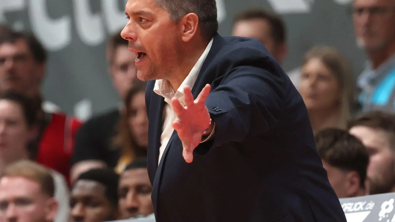 Filipovski verlängert in Würzburg. (Archivbild) (Foto: Karl-Josef Hildenbrand/dpa)