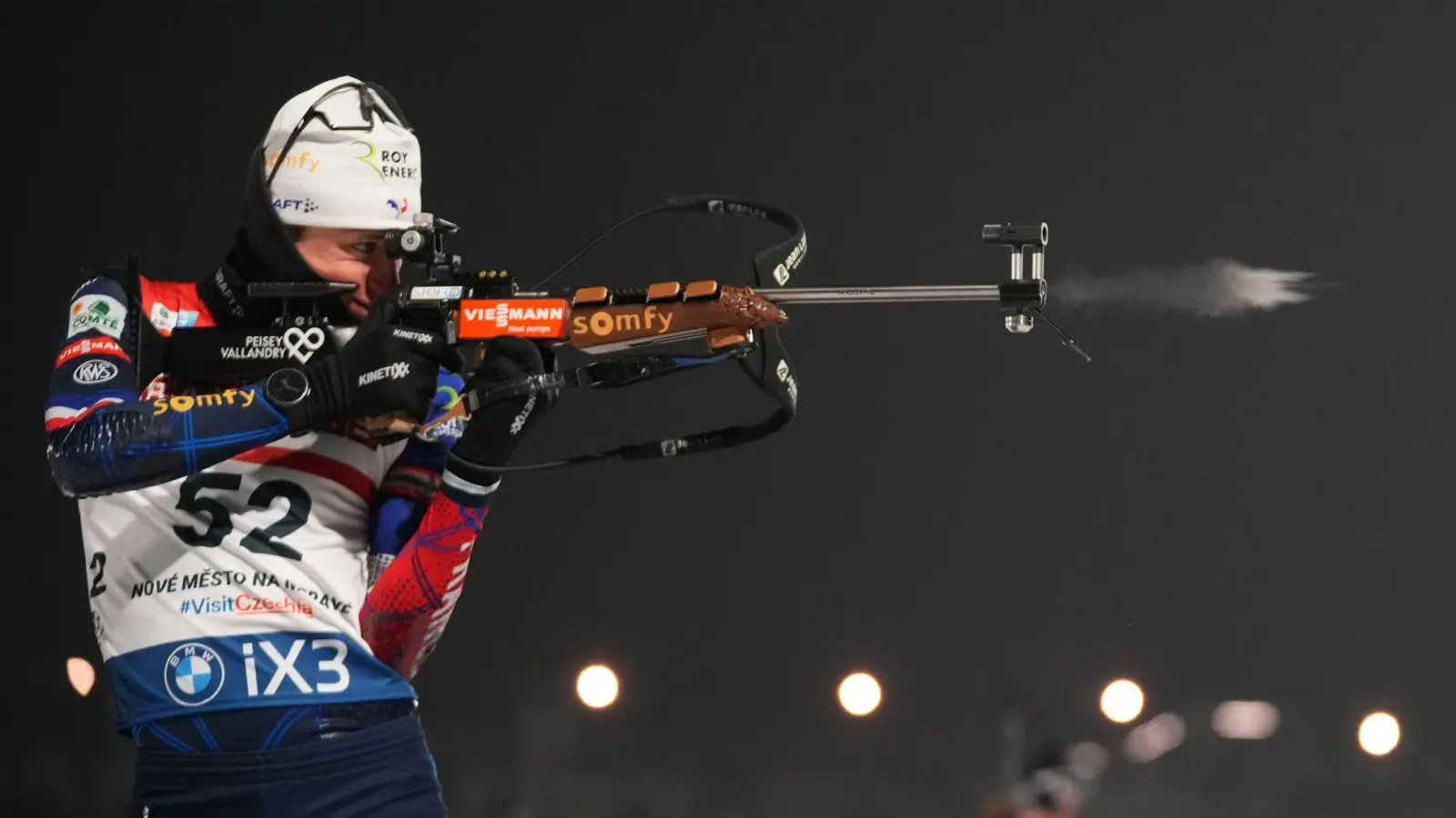 Sieg im verkürzten Einzel: Eric Perrot. (Foto: Petr David Josek/AP/dpa)