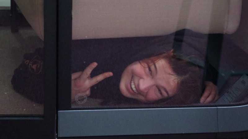 Für das Versteckspiel suchten sich die Teilnehmenden teils die unbequemsten Orte an der Hochschule aus. (Foto: Jannic Hofmuth)