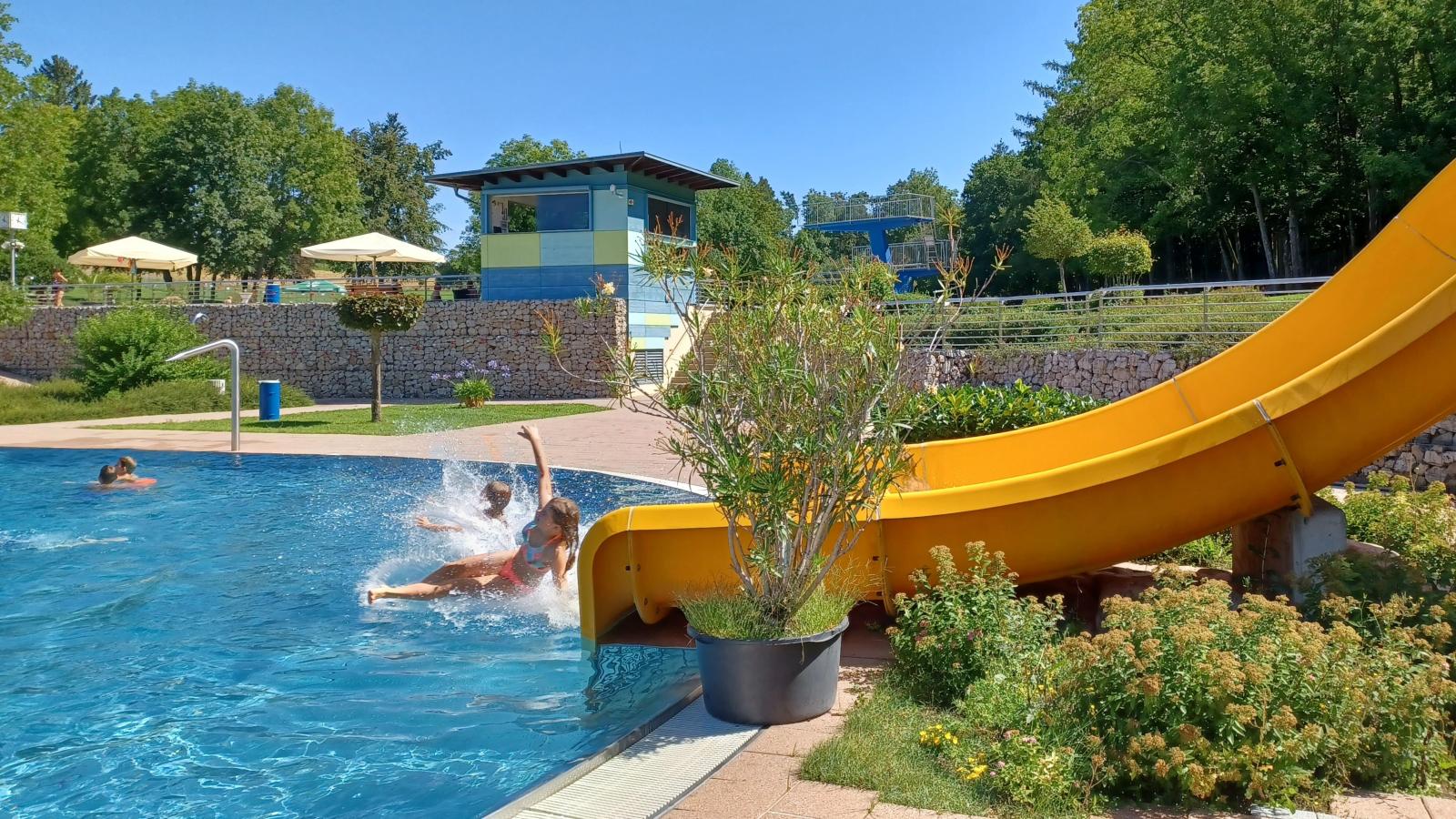 Top 10 in Deutschland: Waldbad Neustadt/Aisch unter den beliebtesten ...