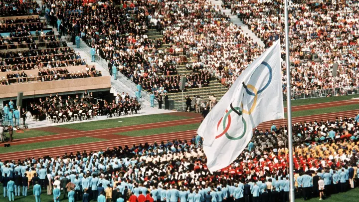 Trauerfeier am 06.09.1972 im Münchner Olympiastadion. (Foto: dpa/Archivbild)