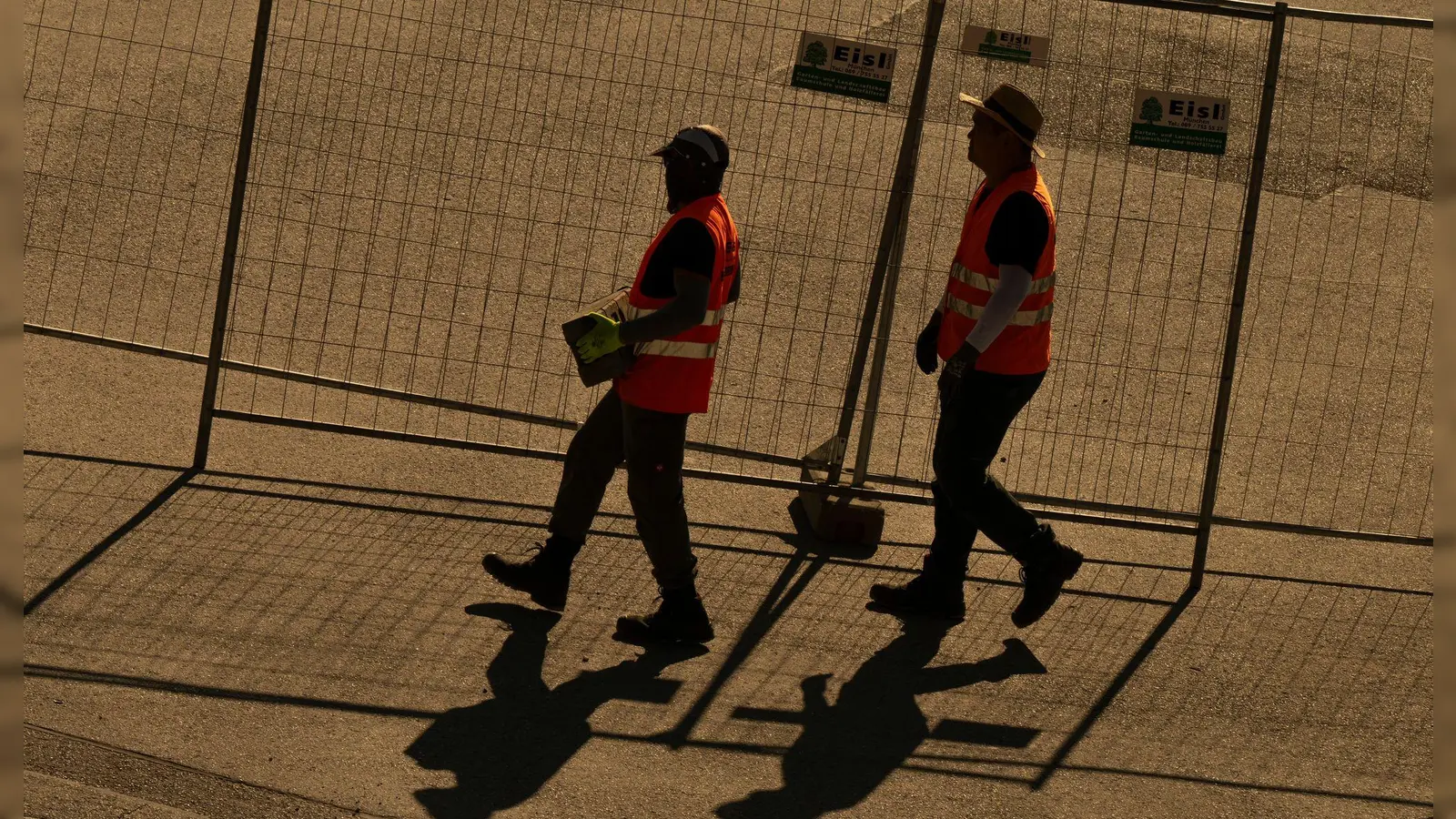 Ein Anstieg der Arbeitslosigkeit im Juli ist üblich, doch in diesem Sommer ist die Lage so unerfreulich wie seit bald zwei Jahrzehnten nicht mehr. (Symbolbild) (Foto: Peter Kneffel/dpa)