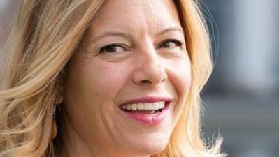 In den sozialen Netzwerken folgen ihr Zehntausende.  (Foto: Silas Stein/dpa)