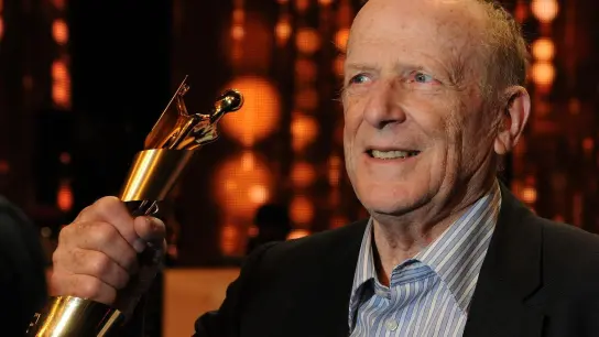 Wolfgang Kohlhaase bei der Lola-Verleihung 2011. Jetzt ist der Autor im Alter von 91 Jahren gestorben. (Foto: picture alliance / dpa)