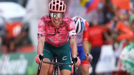 Der Kolumbianer Rigoberto Uran gewann die 17. Vuelta-Etappe. (Foto: David Pintens/BELGA/dpa)