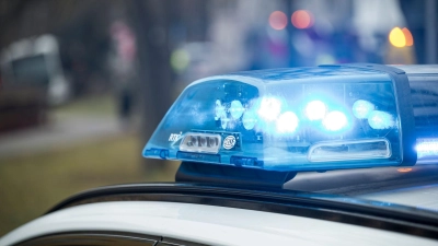 Die Fahndung lief erfolglos, die Polizei hofft nun auf Hinweise von Zeugen. (Symbolbild) (Foto: Daniel Vogl/dpa)