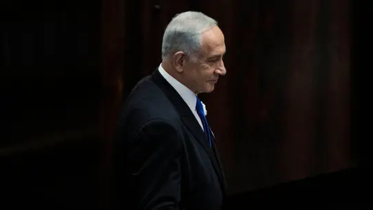 Der designierte israelische Ministerpräsident Benjamin Netanjahu bekommt mehr Zeit, um eine Regierung zu formen. (Foto: Ilia Yefimovich/dpa)