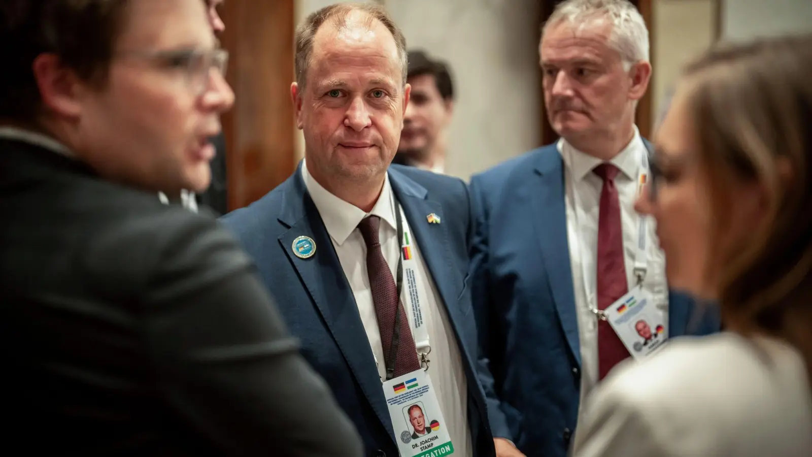 25 Beauftragte wurden abgeschafft, darunter auch der Sonderbevollmächtigte für Migrationsabkommen. (Archivbild) (Foto: Michael Kappeler/dpa)