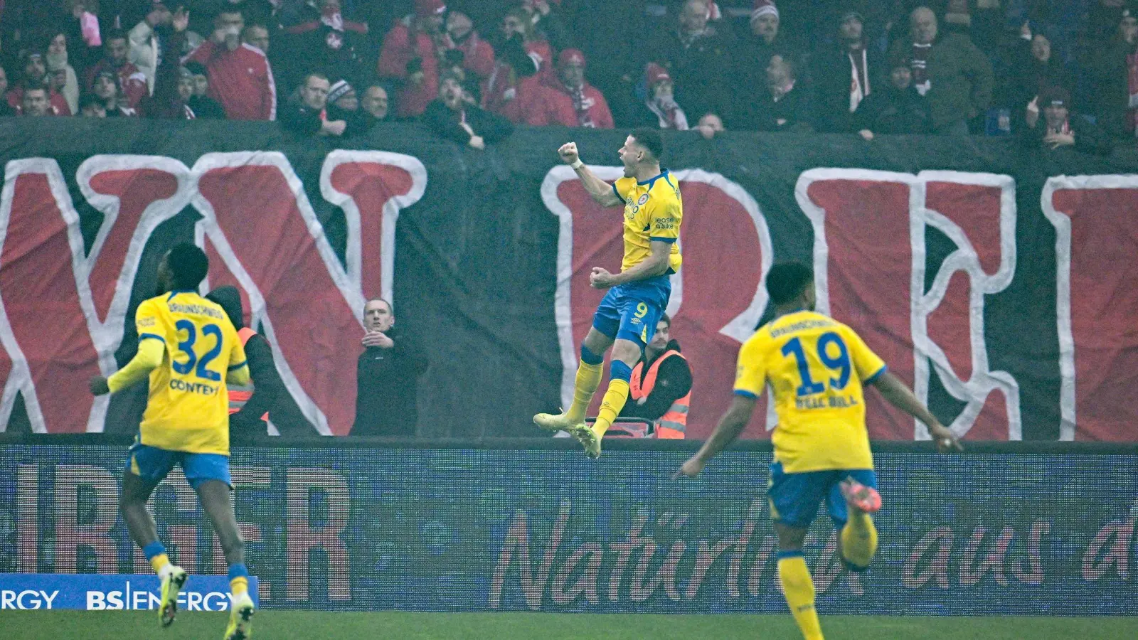 Yardimci macht den Erfolg perfekt. (Foto: Swen Pförtner/dpa)