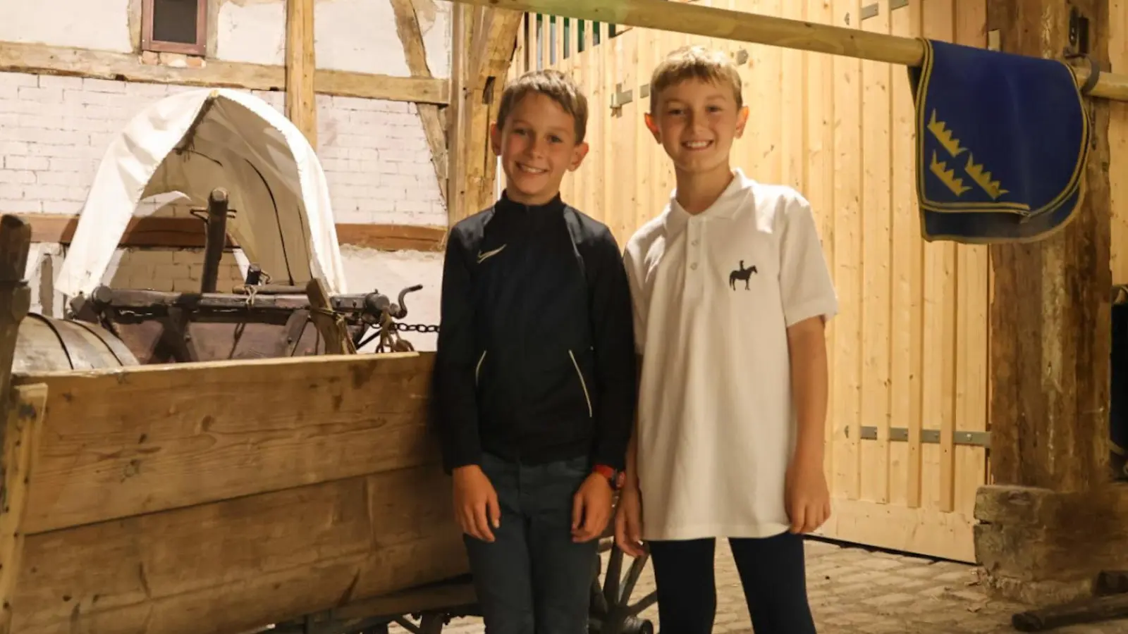 Großer Empfang für den Kleinen Obristen Moritz Soldner (rechts) und den Hauptmann Emil Hahn (links) im Zeughaus der Kinderzeche. (Foto: Martina Haas )
