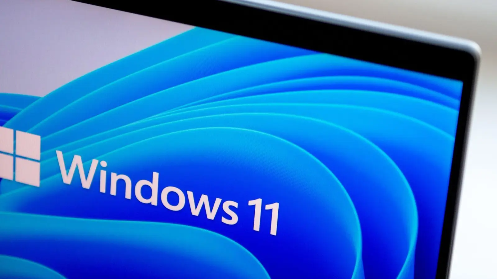 Noch ist alles aufgeräumt: Wer aber in Windows 11 das Startmenü öffnet, sieht viele Dateien und Programme, die er kürzlich benutzt oder geöffnet hat. Wem diese „Empfehlungen“ missfallen, kann sie einfach ausschalten. (Foto: Zacharie Scheurer/dpa-tmn)