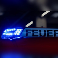 Der Schaden durch das nächtliche Feuer ist massiv. (Symbolbild) (Foto: Rolf Vennenbernd/dpa)