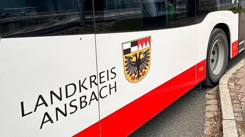 Bisher erledigte ein Linienbus des Landkreises die Beförderung der Kinder für den Schulverband mit. Dieser steigt nun aber, weil sich die Bedingungen verschlechtern würden, aus dem System aus. (Foto: Fabian Hähnlein)