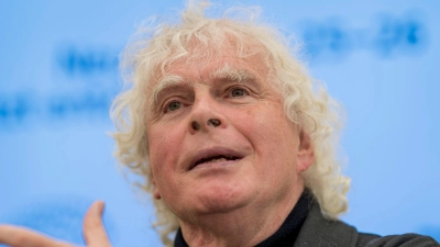 „Nie glücklicher“ - Rattle verlängert in München. (Archivbild) (Foto: Peter Kneffel/dpa)