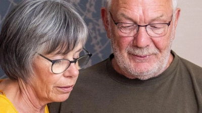 Einander absichern: Eine Risikolebensversicherung kann Partner und Familie im Ernstfall finanziell schützen. Doch was gibt es zu beachten? (Foto: Benjamin Nolte/dpa-tmn)