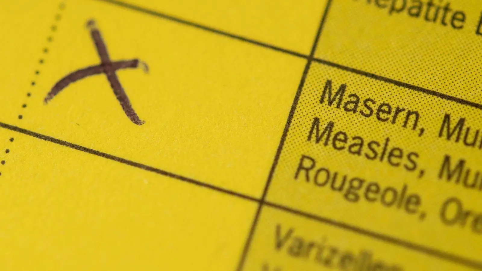 In Bayern müssen alle Kinder und Jugendliche gegen Masern geimpft sein, die eine Kindertagesstätte oder eine Schule besuchen. (Foto: Marius Becker/dpa)