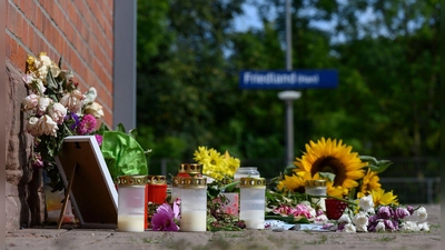 Nach dem mutmaßlich tödlichen Stoß am Bahnhof von Friedland soll in Göttingen ein Urteil fallen. (Archivbild) (Foto: Swen Pförtner/dpa)