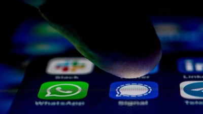 Whatsapp und Signal: Link-Vorschauen bieten beide Messenger, sie sind von den Entwicklern aber unterschiedlich umgesetzt worden. (Foto: Zacharie Scheurer/dpa-tmn)