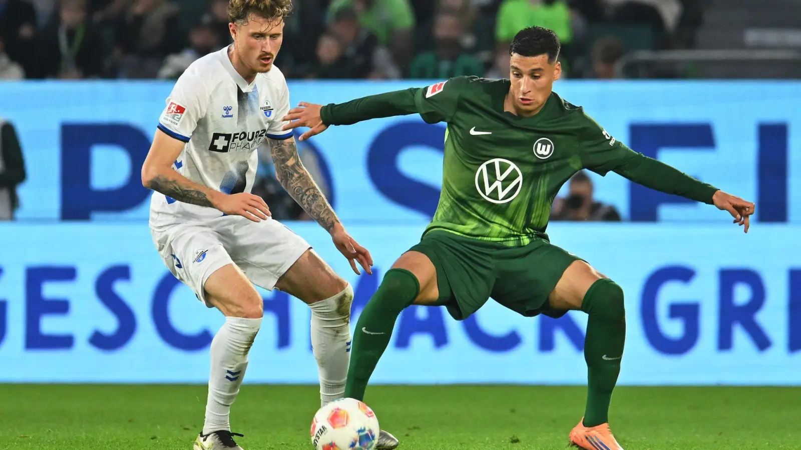 Calvin Brackelmann sicherte dem SC Paderborn mit dem Bundesliga-Aufstieg - nun wechselt er nach Augsburg. (Foto: Swen Pförtner/dpa)