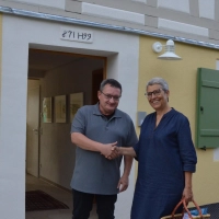 Bürgermeister Werner Wirth ist naturgemäß begeistert von der Idee Andrea Matts und findet: „Ein Geschenk für die Gemeinde.”  (Foto: Yvonne Neckermann)